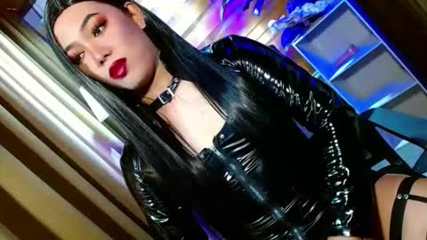 Miss OLIVIA online show from 21, 4, 2026