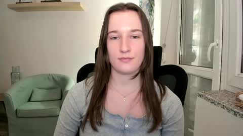 Oliwiaa2004 online show from 3, 2, 2025