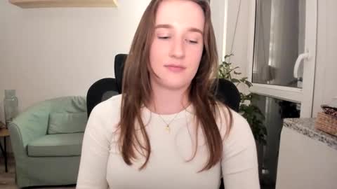 Oliwiaa2004 online show from 15, 9, 2025