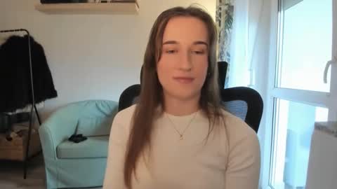 Snapshot of oliviaaa2003 chatting on 27, 3, 2026 Oliwiaa2004 online show from 27, 3, 2026