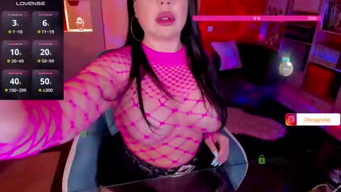 Snapshot of oliviagoold chatting on 17, 11, 2025 Oliviagoold online show from 17, 11, 2025