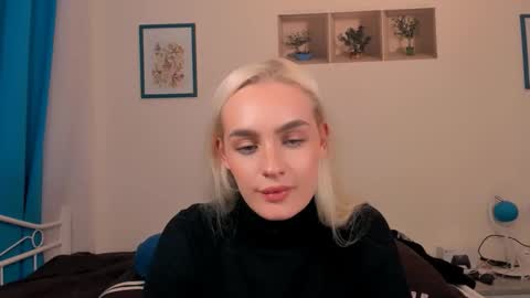 Snapshot of oliviahappy chatting on 14, 4, 2026 oliviaBeauty online show from 14, 4, 2026