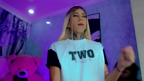 Snapshot of oliviahot01 chatting on 20, 6, 2026 oliviahot01 online show from 20, 6, 2026
