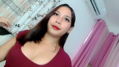 oliviahutton online show from 19, 6, 2026