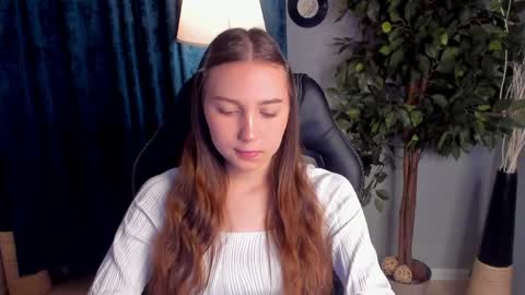 Snapshot of olivialangs chatting on 30, 3, 2026 olivialangs online show from 30, 3, 2026