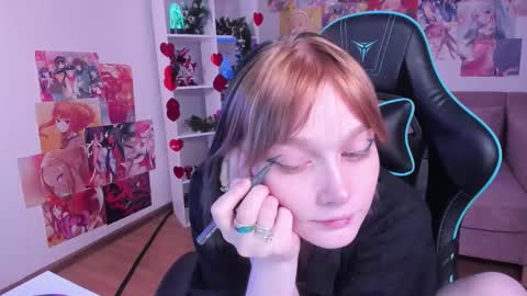 OliviaLaurens online show from 16, 12, 2025