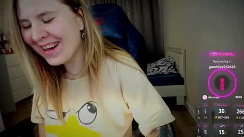 Snapshot of oliviamunk chatting on 25, 9, 2025 . online show from 25, 9, 2025