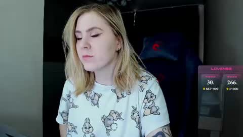 Snapshot of oliviamunk chatting on 17, 6, 2026 . online show from 17, 6, 2026
