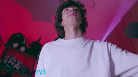     online show from 18, 11, 2025