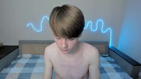 Snapshot of olvr_zoolander chatting on 14, 2, 2026 Oliver and Mira online show from 14, 2, 2026