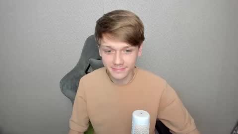 Snapshot of olvr_zoolander chatting on 16, 2, 2026 Oliver and Mira online show from 16, 2, 2026