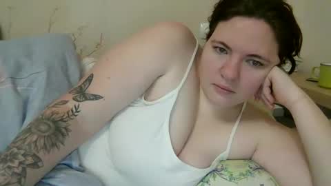 Snapshot of olyafire chatting on 6, 1, 2025 OlyaFire online show from 6, 1, 2025