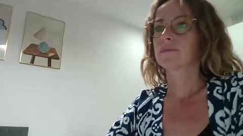 olyra11 online show from 28, 7, 2026