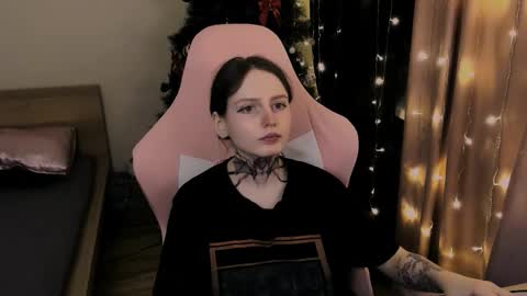 on_yxxx online show from 15, 12, 2025