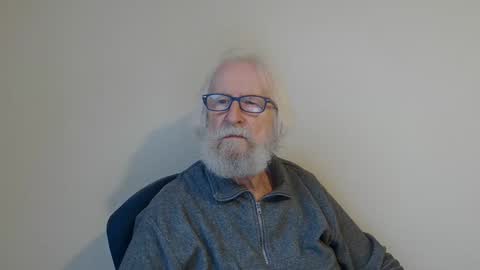 Snapshot of onanister chatting on 22, 1, 2025 Somewhere over the rainbow online show from 22, 1, 2025