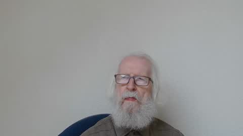 Snapshot of onanister chatting on 3, 10, 2025 Somewhere over the rainbow online show from 3, 10, 2025