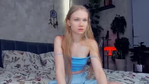 Snapshot of one_1ove chatting on 2, 3, 2025 Ana online show from 2, 3, 2025