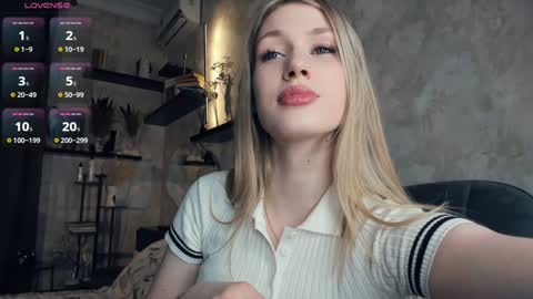 Snapshot of one_1ove chatting on 26, 11, 2025 Ana online show from 26, 11, 2025