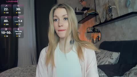 Snapshot of one_1ove chatting on 3, 12, 2025 Ana online show from 3, 12, 2025