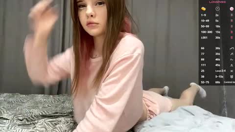 Snapshot of one_more_touch chatting on 4, 10, 2025 Eva online show from 4, 10, 2025