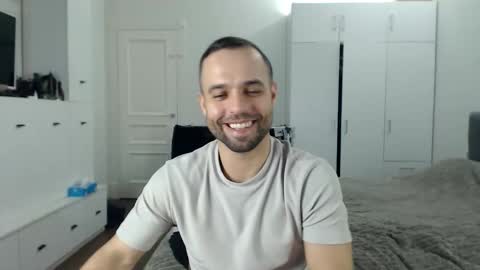 onebestlover online show from 30, 3, 2026