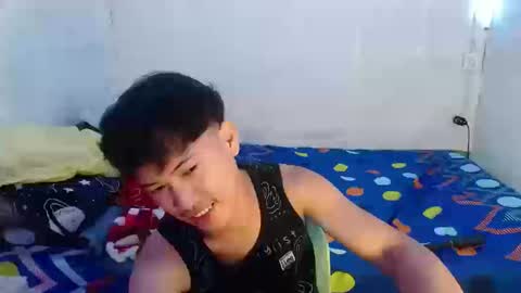 Snapshot of onebigloadxxx chatting on 17, 12, 2025 Wyn Will serve you and be your slave online show from 17, 12, 2025