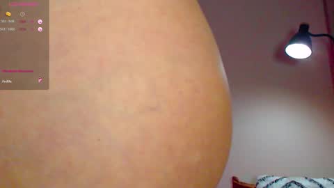 Snapshot of onehotbigass chatting on 16, 11, 2025 ONLINE online show from 16, 11, 2025