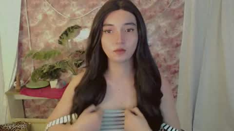 Snapshot of onelesslonelygirl69 chatting on 27, 5, 2026 KLIER online show from 27, 5, 2026