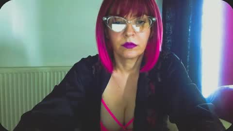Snapshot of onemoreblonde chatting on 15, 6, 2026 Nicol online show from 15, 6, 2026