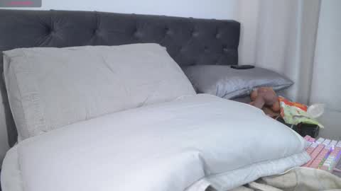  Sttephany  online show from 22, 2, 2025