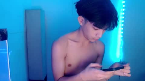 Snapshot of only_mau chatting on 5, 10, 2025 MAU online show from 5, 10, 2025