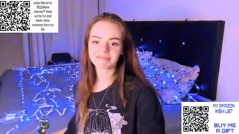 only_sarah1 online show from 10, 3, 2025
