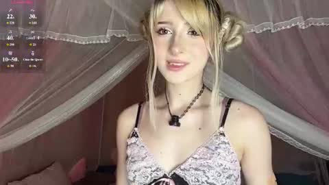 Snapshot of onlyeva1 chatting on 20, 6, 2026 Eva online show from 20, 6, 2026