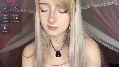 Snapshot of onlyeva1 chatting on 28, 6, 2026 Eva online show from 28, 6, 2026