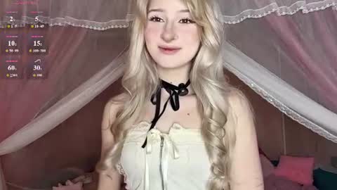 Snapshot of onlyeva1 chatting on 21, 7, 2026 Eva online show from 21, 7, 2026