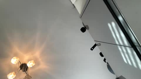 onlyloveyoutwice2016 online show from 20, 4, 2026