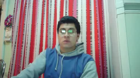 Snapshot of oomaurooo chatting on 17, 12, 2024 oomaurooo online show from 17, 12, 2024