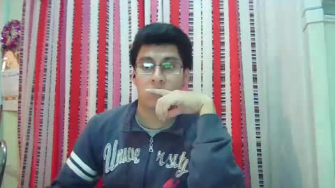 Snapshot of oomaurooo chatting on 23, 12, 2024 oomaurooo online show from 23, 12, 2024