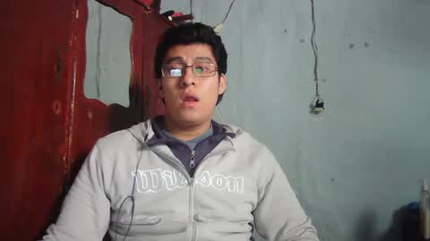 Snapshot of oomaurooo chatting on 12, 1, 2025 oomaurooo online show from 12, 1, 2025