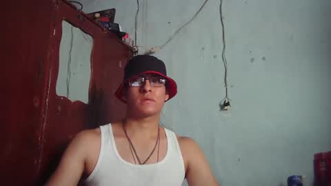 Snapshot of oomaurooo chatting on 17, 9, 2025 oomaurooo online show from 17, 9, 2025