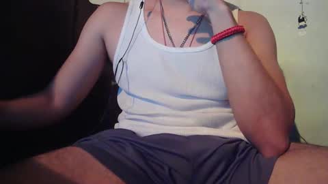 Snapshot of oomaurooo chatting on 12, 10, 2025 oomaurooo online show from 12, 10, 2025