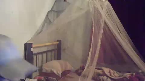 Snapshot of oomaurooo chatting on 17, 12, 2025 oomaurooo online show from 17, 12, 2025