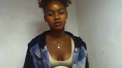 Snapshot of oooorazanasoa chatting on 14, 6, 2026 oooorazanasoa online show from 14, 6, 2026