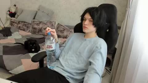 Bella and John online show from 6, 2, 2026