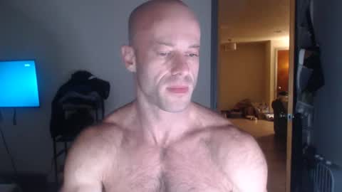Snapshot of oregon87 chatting on 29, 4, 2026 The Oregon Lumberjack online show from 29, 4, 2026