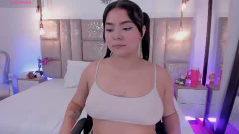 Miss Guzman  online show from 14, 7, 2026