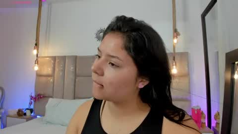 Miss Guzman  online show from 17, 7, 2026