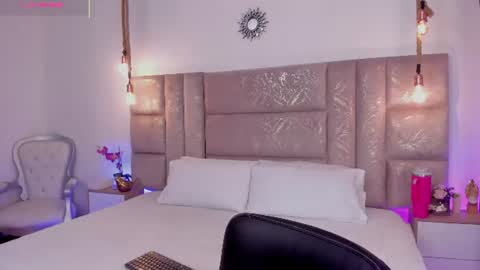 Miss Guzman  online show from 29, 7, 2026