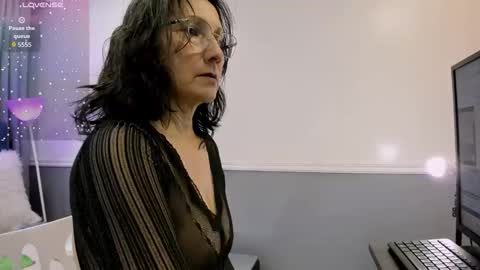 Snapshot of oriana_jhonson chatting on 28, 10, 2025 Oriana online show from 28, 10, 2025