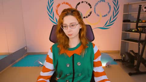Orianna -  Hi Im into geek culture cosplay crafting LARP games. Shall we play DnD online show from 26, 12, 2024